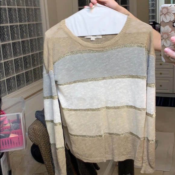 Two sweaters! - Picture 5 of 7